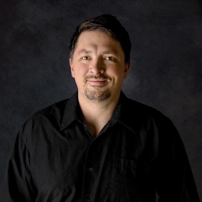 headshot for Colin Oldford
